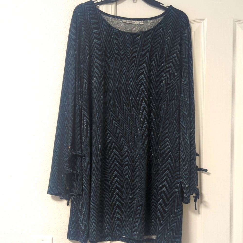 Avenue long sleeve top